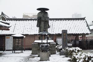 雪の四天王寺親鸞